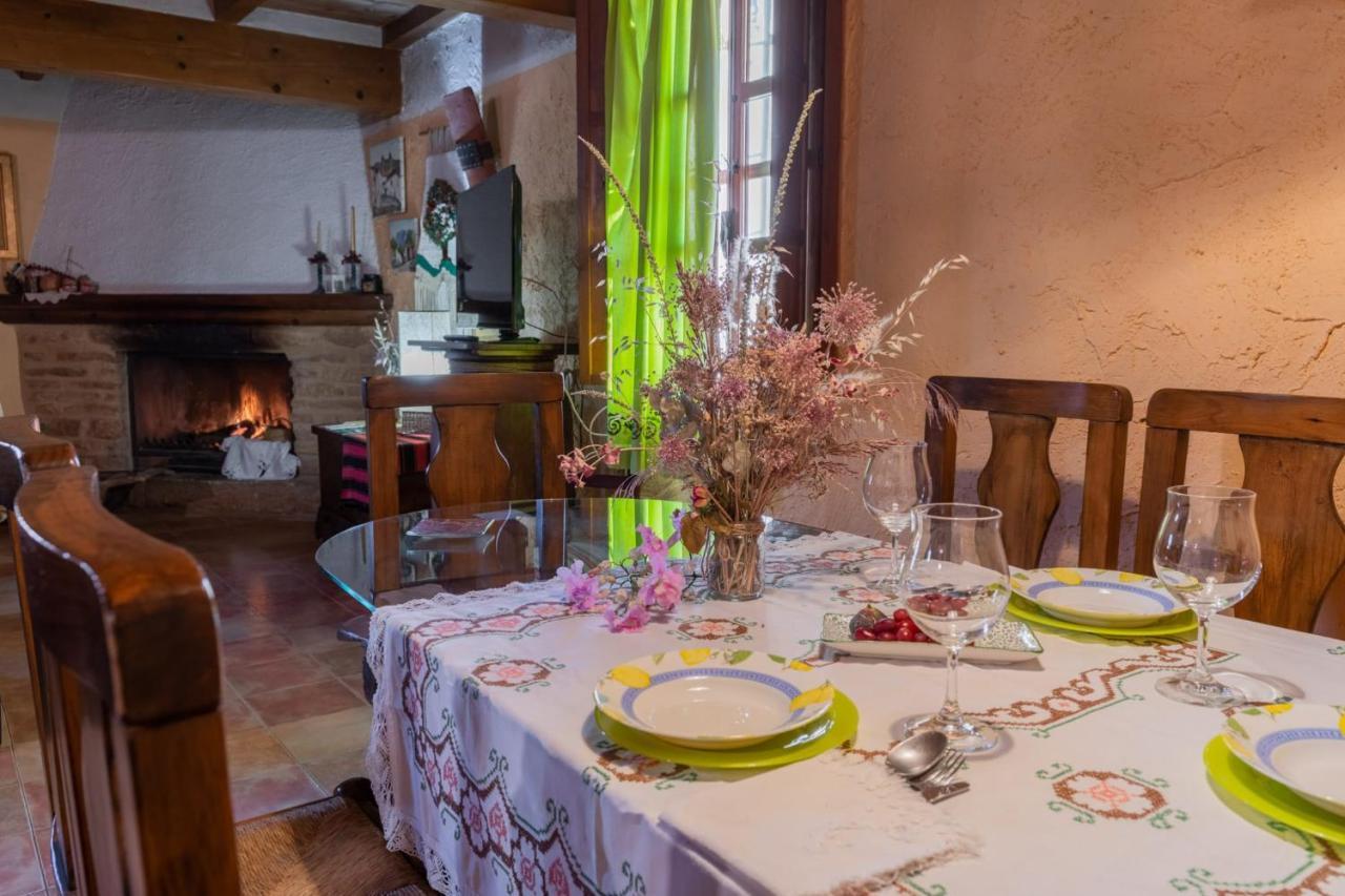 אלצ'ה דה לה סיירה Casa Rural La Tahona מראה חיצוני תמונה