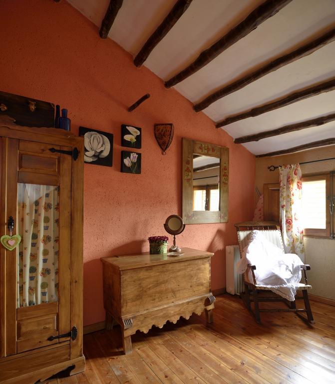 אלצ'ה דה לה סיירה Casa Rural La Tahona חדר תמונה