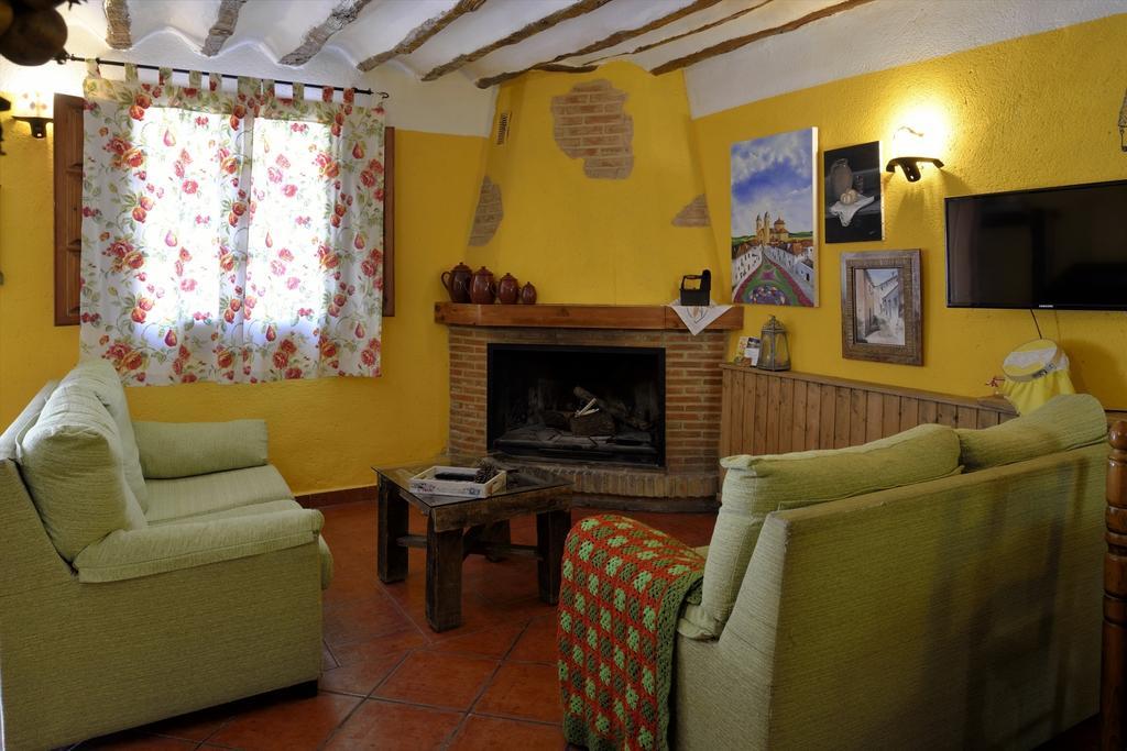 אלצ'ה דה לה סיירה Casa Rural La Tahona חדר תמונה